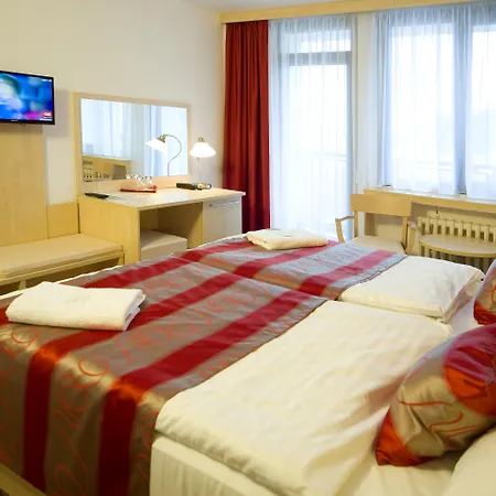 Hotel Krystal-3